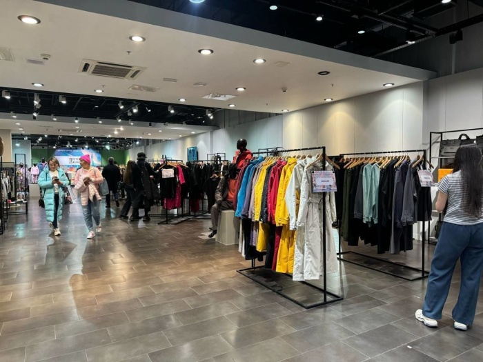 В Галерее открыли магазин одежды петербургских дизайнеров