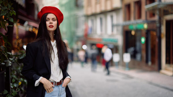 Подборка самых модных головных уборов сезона 2025/26