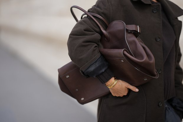 Модные женские сумки на зиму 2026 года: трендовые модели с фото, цвета, материалы и принты