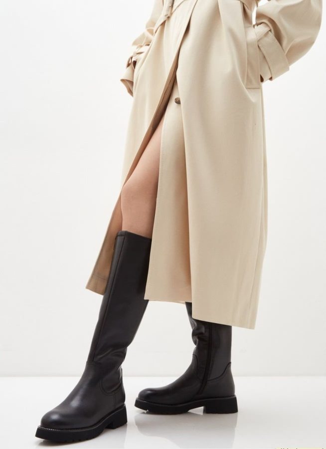 Как носить платья в ноябре?