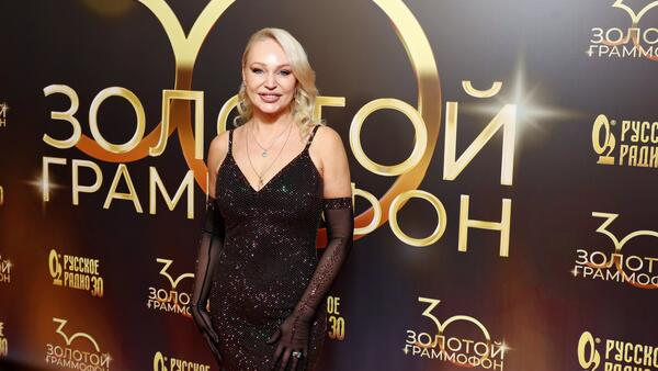 Алла Довлатова потеряла украшения на миллионы рублей: «Стыдная история»