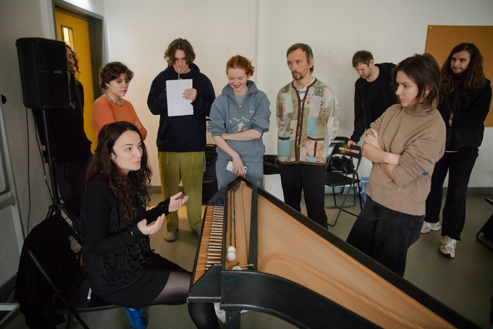 «Мы меломаны и милашки»: кто такие Hauntology и почему они наводят шуму в московском мире академической музыки