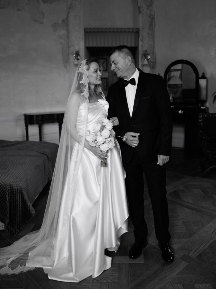 Судьба, искра и волшебный замок: наша история любви