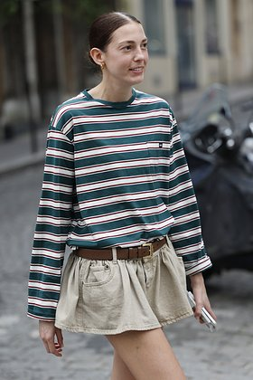 Что такое стиль Y2K? Как правильно носить одежду из 2000-х, главные тренды