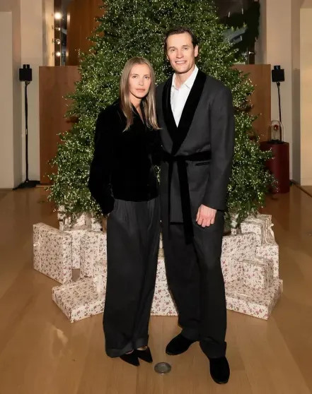 Ксения Соловьёва, Иван Хохлов и сёстры Голомаздины на презентации коллекции 12 Storeez в ГУМе