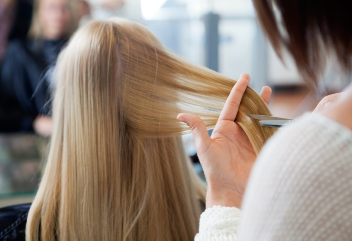 9 ошибок при уходе, которые то и дело допускают обладательницы тонких волос