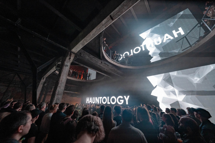 «Мы меломаны и милашки»: кто такие Hauntology и почему они наводят шуму в московском мире академической музыки