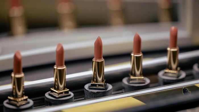 Губы в цвете осени: главные оттенки сезона, которые стоит попробовать