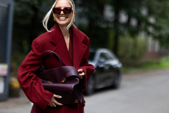 Модные женские сумки на зиму 2026 года: трендовые модели с фото, цвета, материалы и принты