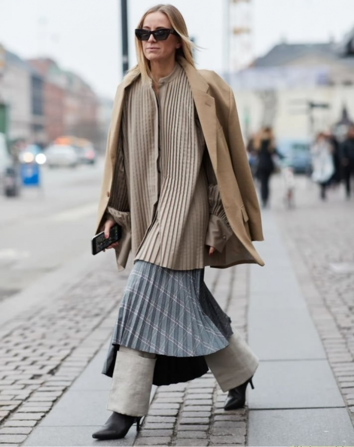 Как носить платья в ноябре?