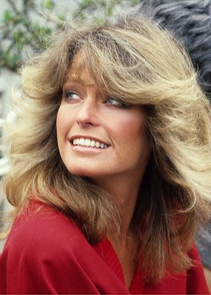 Прически на Новый год — 2026: 15+ идей для коротких, средних и длинных волос