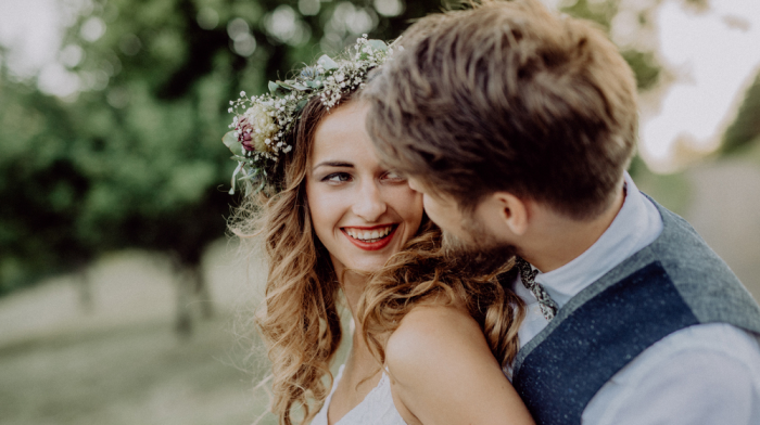 Выяснилось, как работает обмен красоты на статус в браке