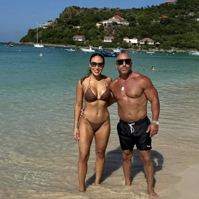 46-летняя телезвезда показала фигуру в бикини