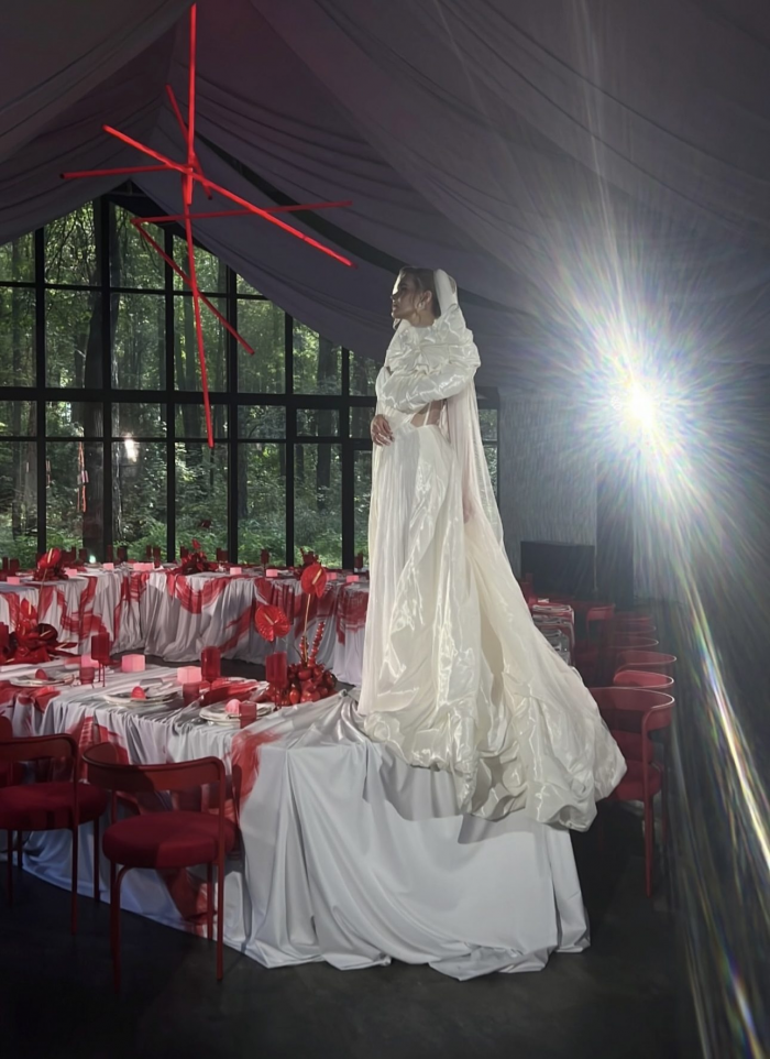 Знакомим вас с живописной свадебной площадкой Les Event House, где встречаются продуманный комфорт, красота и безопасность