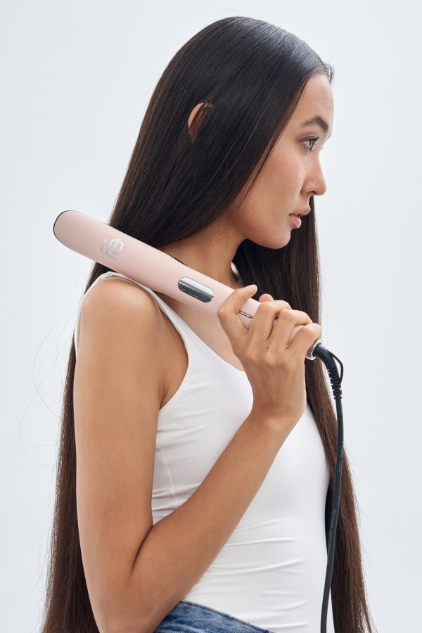Паровой выпрямитель для волос