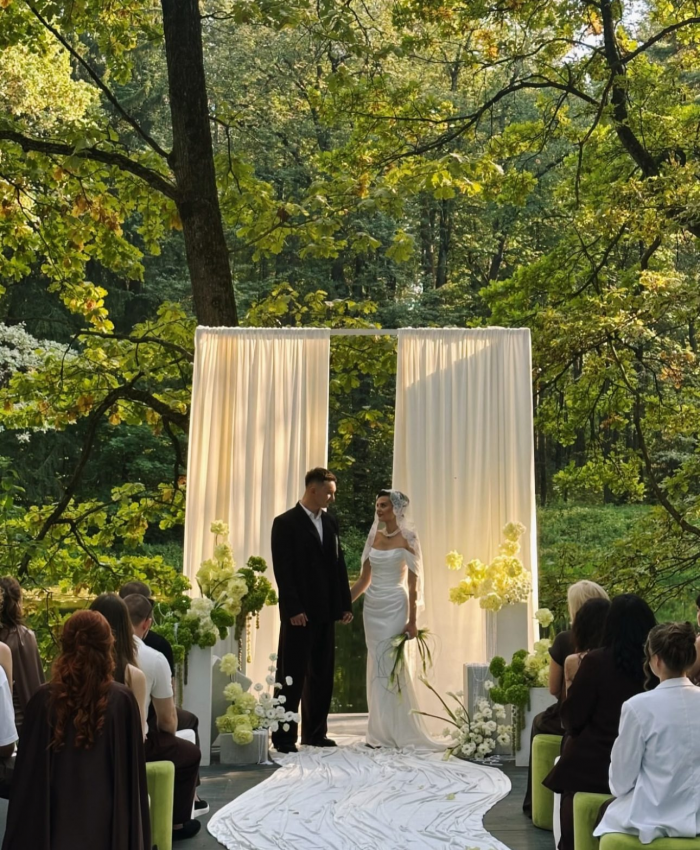 Знакомим вас с живописной свадебной площадкой Les Event House, где встречаются продуманный комфорт, красота и безопасность