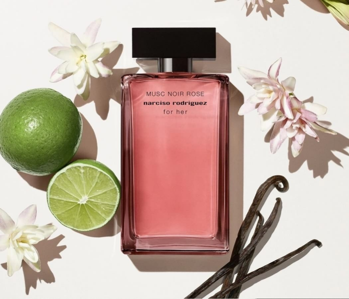 Ароматы, уютные как мягкий свитер: лучшие духи для прохладных дней в преддверии зимы