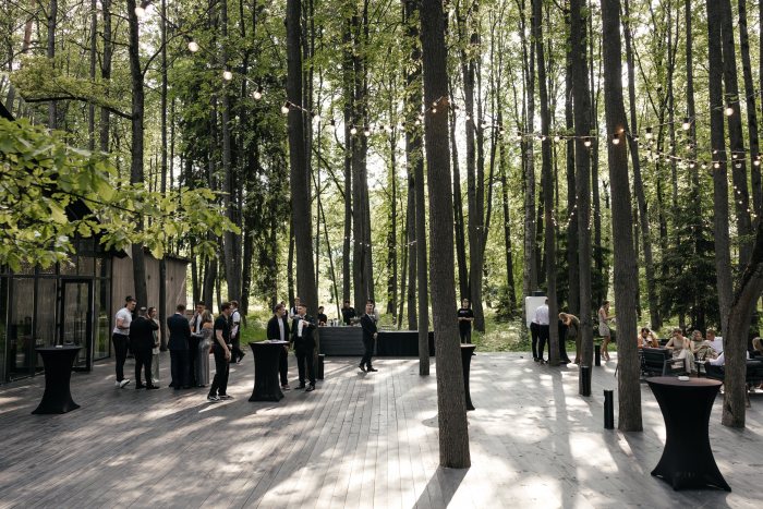 Знакомим вас с живописной свадебной площадкой Les Event House, где встречаются продуманный комфорт, красота и безопасность