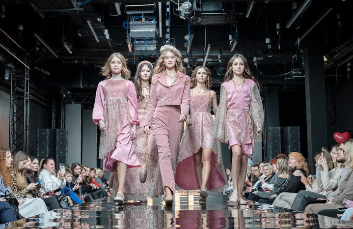 VII Fashion фестиваль Модная Волна: Погружение в мир стиля и креатива!