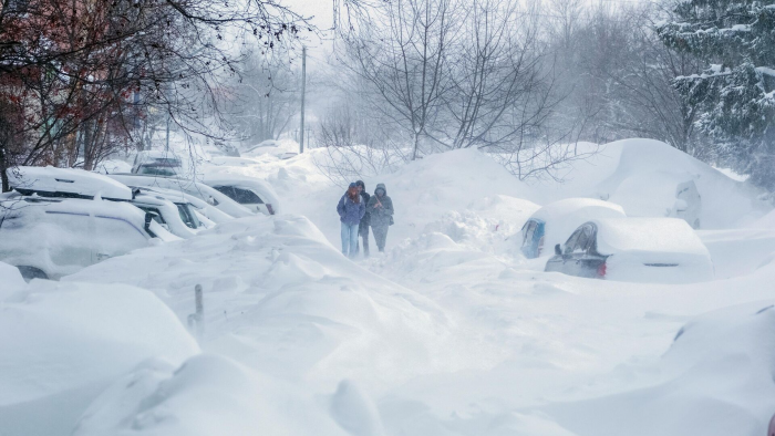 Шире шаг: зимние тренды обуви 2025, что выбирают стилисты