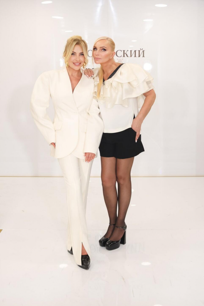 Праздничный вечер, посвященный 27-й годовщине со дня открытия, прошел в столичном торговом центре