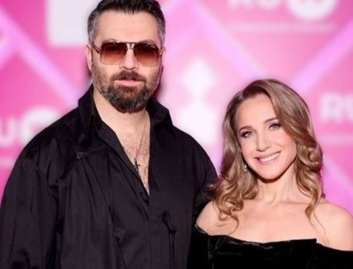 Чумаков и Ковальчук устроили перепалку из-за бытовых обязанностей прямо на красной дорожке