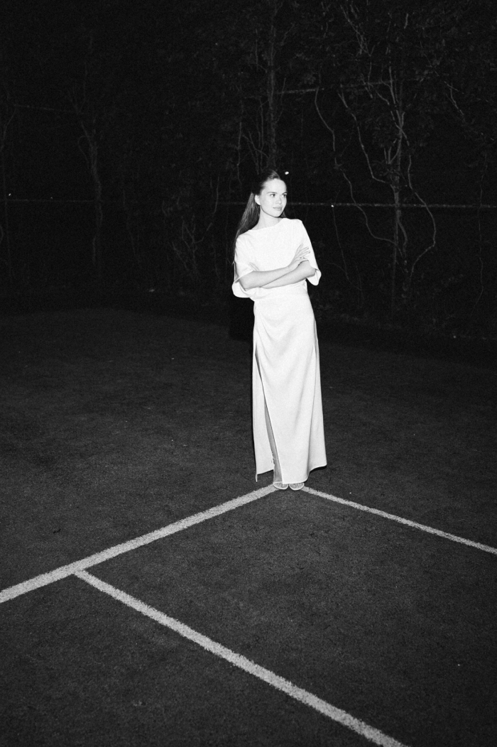 Церемония у воды, клятвы в формате импровизации и зажигательный диджей-сет - свадьба пары из Москвы в яхт-клубе Sky River