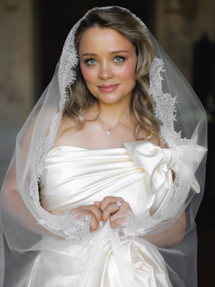 Судьба, искра и волшебный замок: наша история любви