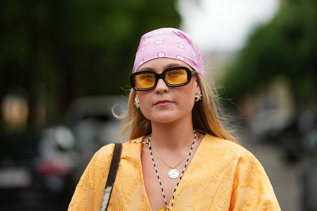 Что такое стиль Y2K? Как правильно носить одежду из 2000-х, главные тренды