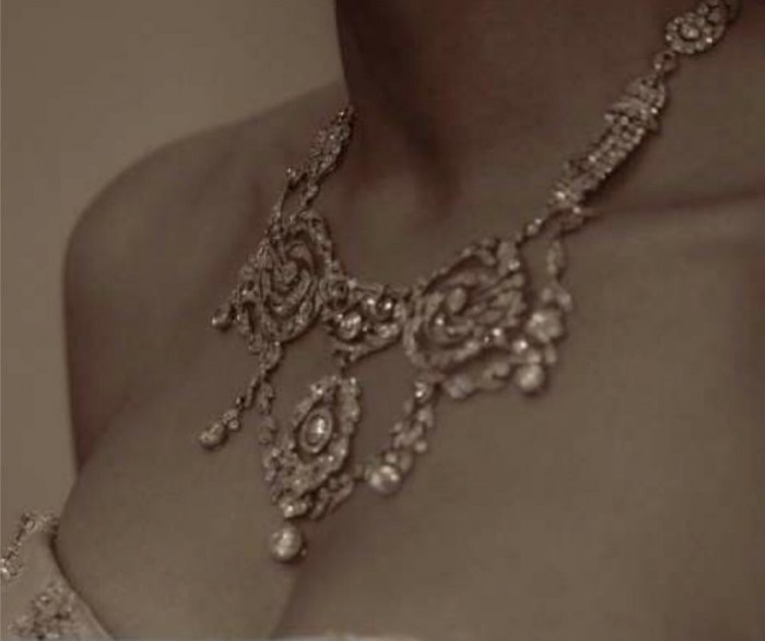 «Ей уже за 50, а морщин нет»: почему Мелании Трамп не верят, что она не делала пластику и как она выглядела на свадьбе в 28