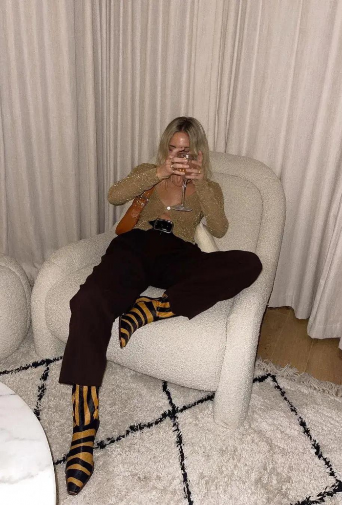 Теплая обувь: выбираем стильную пару на холодный сезон у российских брендов