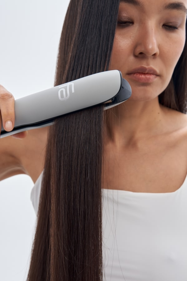 Паровой выпрямитель для волос