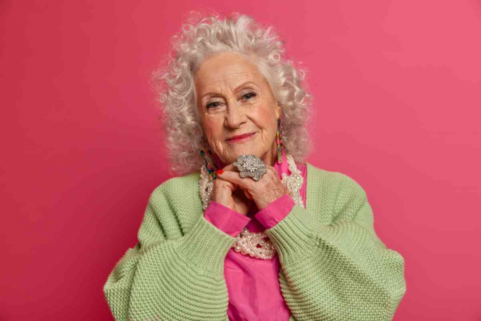 Одеваемся как бабушка: разбираем новый тренд