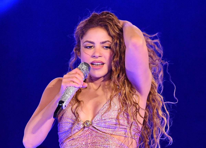 «У нее новое лицо»: в Сети обсудили внешность 48-летней Шакиры