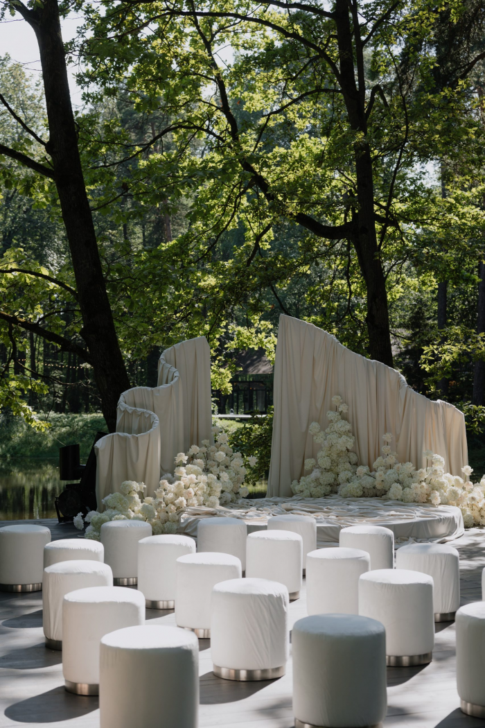 Знакомим вас с живописной свадебной площадкой Les Event House, где встречаются продуманный комфорт, красота и безопасность