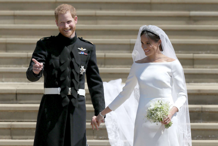 Герцогиня Меган Маркл представила свечу с ароматом своей свадьбы за $64