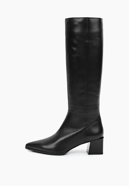 Теплая обувь: выбираем стильную пару на холодный сезон у российских брендов